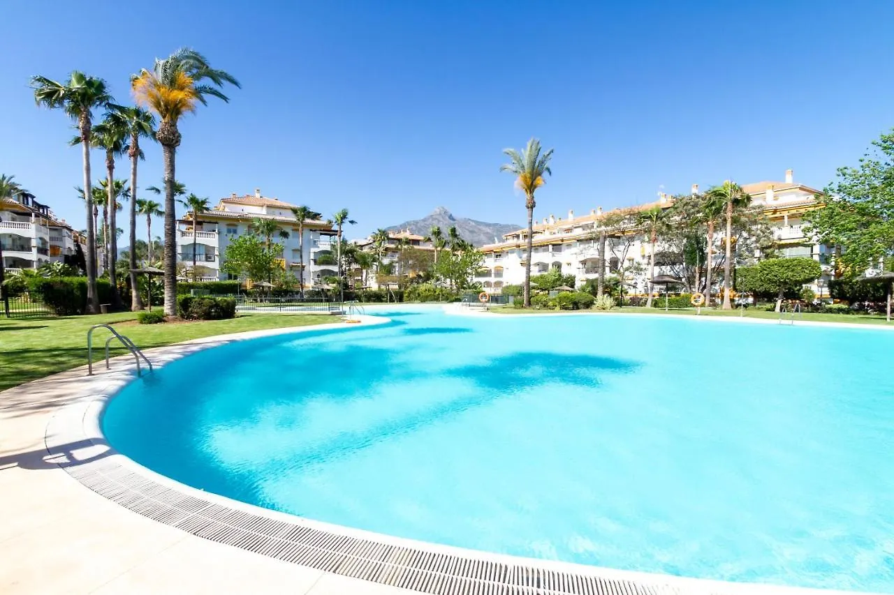 Banús Suite Dama de Noche Apartment Marbella Spanje